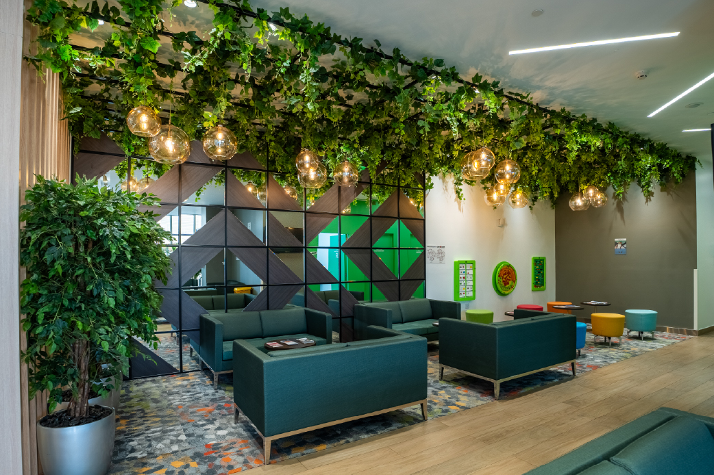 HealthHub - Arabian Center